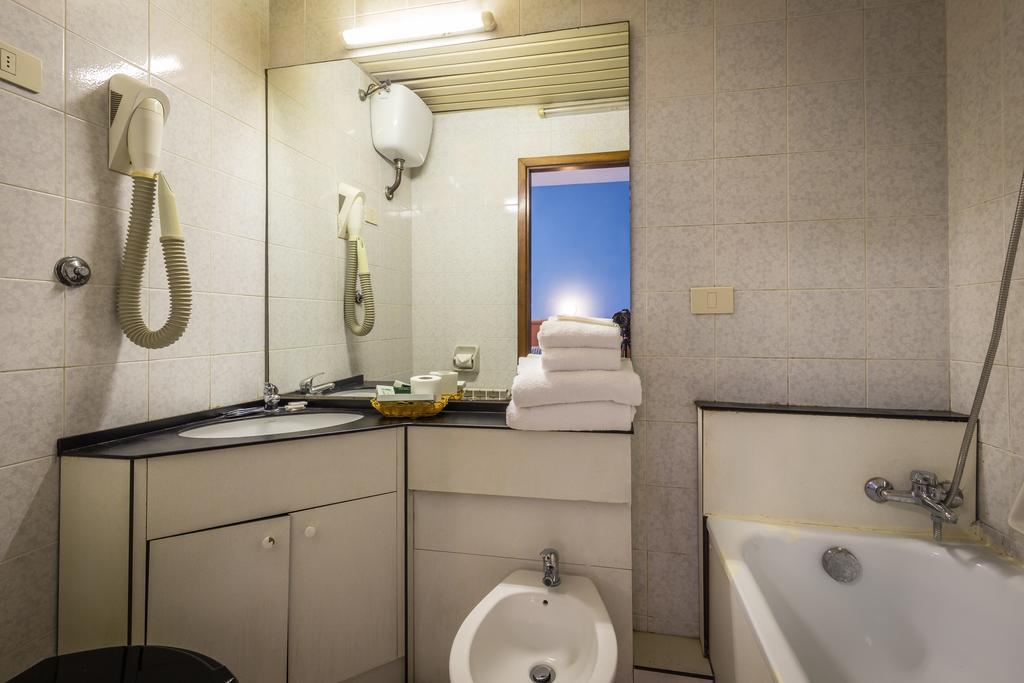 Hotel Real Florenz Exterior foto